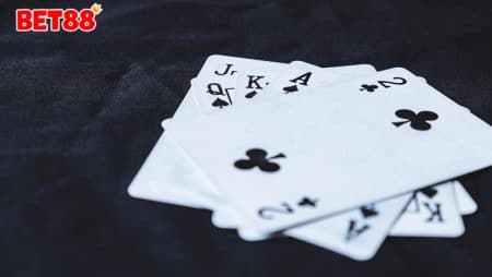 Hướng dẫn chi tiết về cách đánh bài Sâm lốc trực tuyến